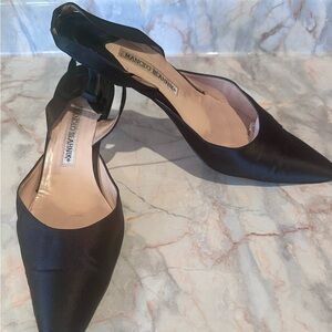 Manolo Blahnik Carolyn Black Satin Heels